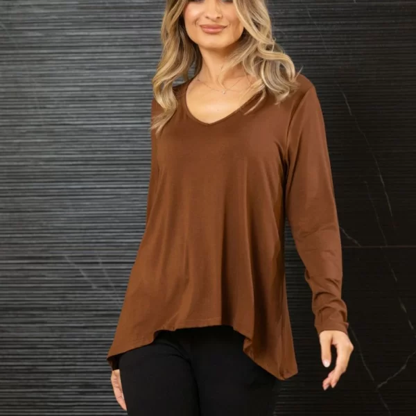 ΜΠΛΟΥΖΑ ΜΕ ΒΕ ΣΕ ΑΛΦΑ ΓΡΑΜΜΗ Μπεζ