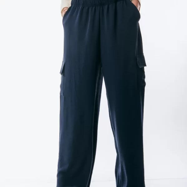 ΠΑΝΤΕΛΟΝΑ ΜΕ ΤΣΕΠΕΣ ΣΤΟ ΠΛΑΙ Μπλε