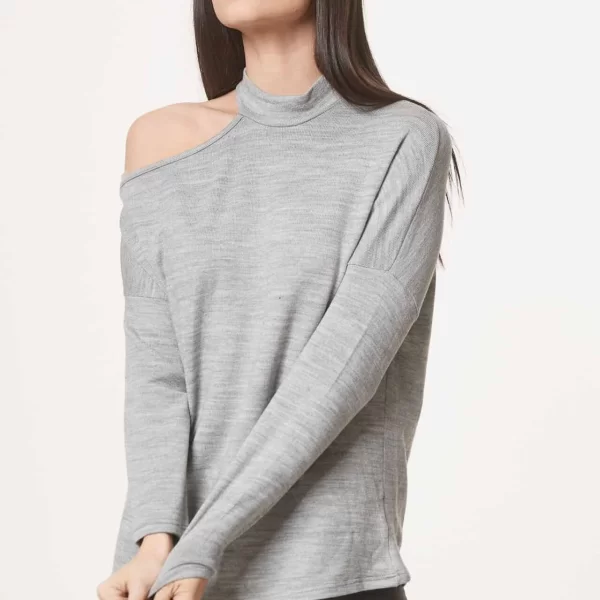 ΜΠΛΟΥΖΑ ΜΕ ΕΝΑΝ ΩΜΟ ΓΚΡΙ Γκρι