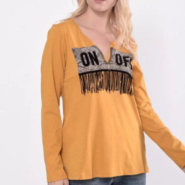 ΜΠΛΟΥΖΑ ΜΕ ΒΕ ΚΑΙ ΤΥΠΩΜΑ ΄Ωχρα