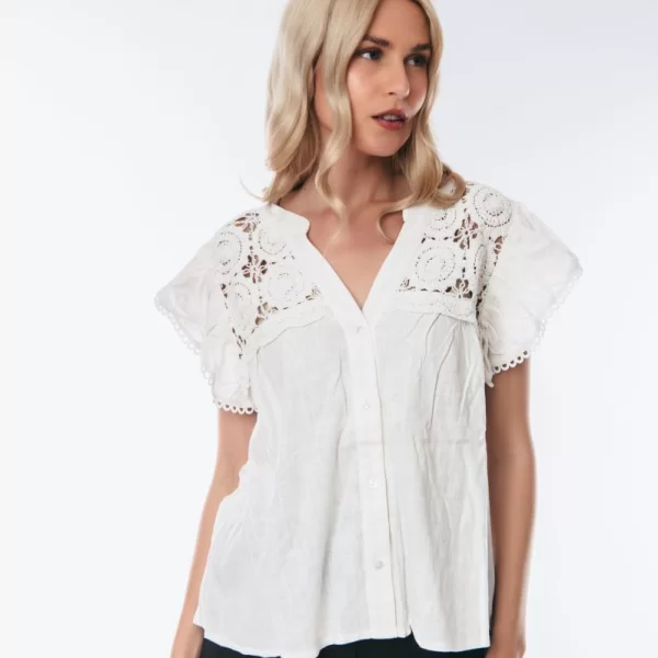 ΠΟΥΚΑΜΙΣΟ ΜΕ ΔΑΝΤΕΛΑ Ασπρο