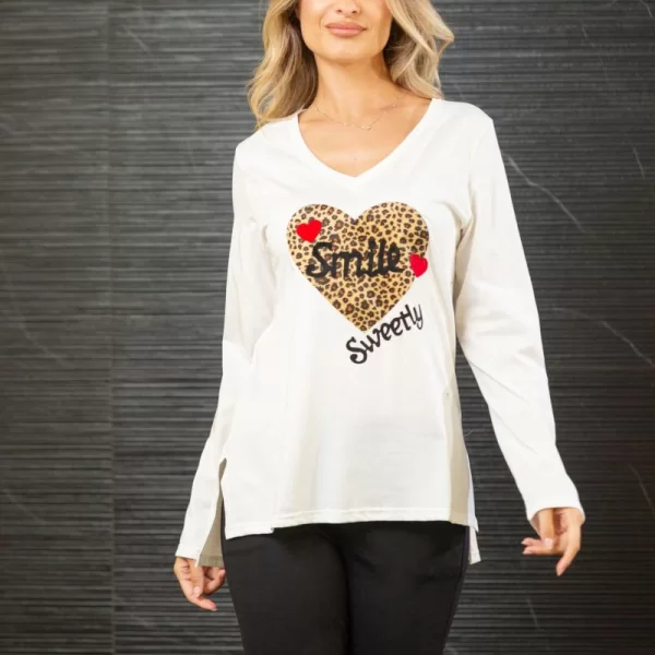 ΜΠΛΟΥΖΑ ΜΕ ΑΝΟΙΓΜΑΤΑ ΚΑΙ ΤΥΠΩΜΑ SMILE Εκρού