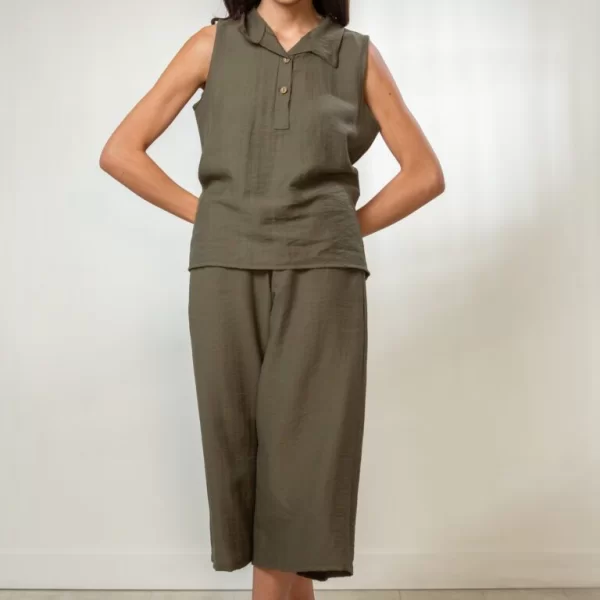 ΜΠΛΟΥΖΑ ΜΕ ΧΙΑΣΤΗ ΣΤΗΝ ΠΛΑΤΗ Χακί