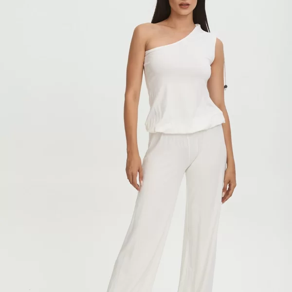 ΦΟΡΜΑ ΜΕ ΕΝΑΝ ΩΜΟ Ασπρο