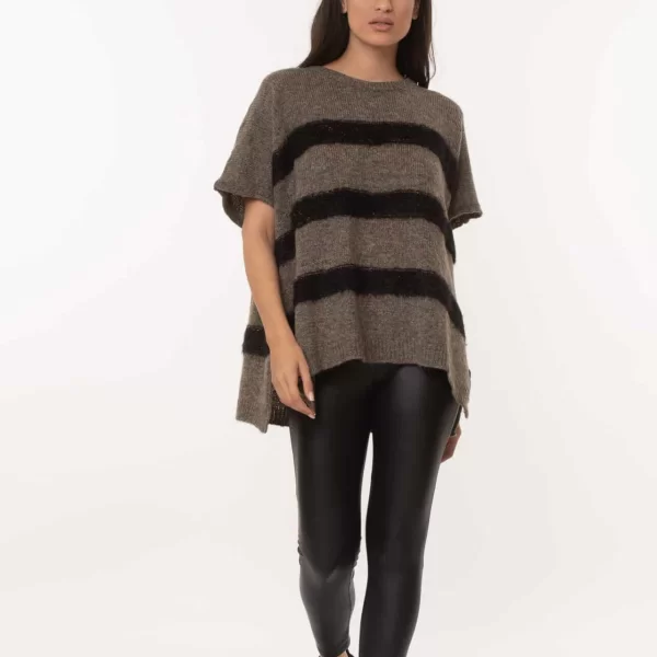 ΜΠΛΟΥΖΑ ΠΛΕΚΤΗ ΜΕ ΛΑΙΜΟΚΟΨΗ ΓΚΡΙ Γκρι