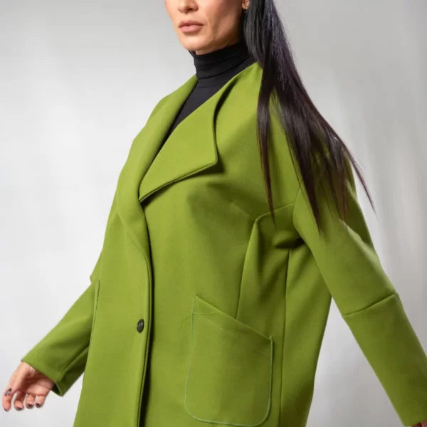 ΠΑΛΤΟ ΚΟΝΤΟ ΜΕ ΤΣΕΠΕΣ ΚΑΙ ΚΟΥΜΠΙΑ Πράσινο