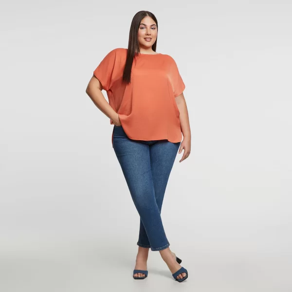 Μπλούζα σατέν με στρογγυλή λαιμόκοψη