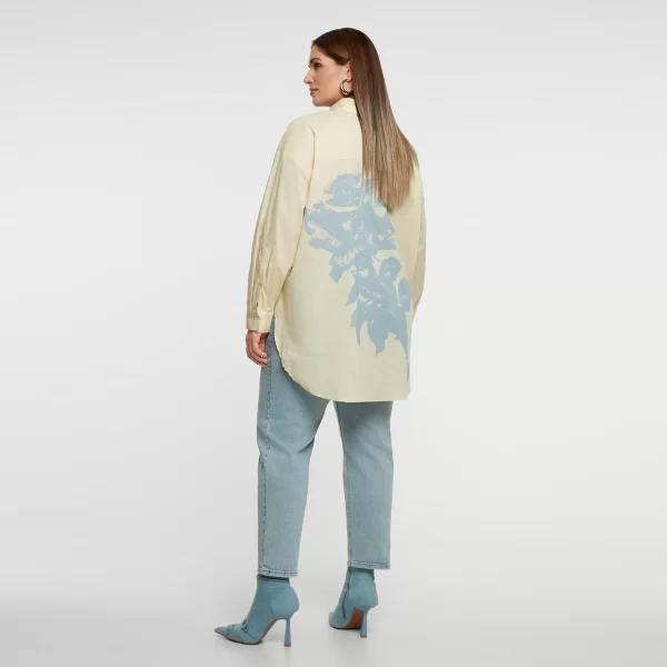 Oversized πουκάμισο με φλόραλ τύπωμα στη πλάτη