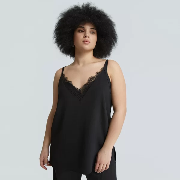 Κρεπ τοπ με δαντελένια V-λαιμόκοψη