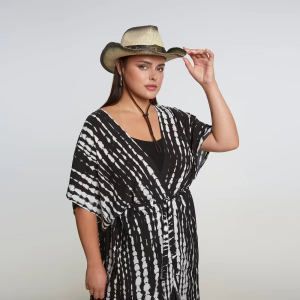 Ψάθινο western καπέλο με δερμάτινη λεπτομέρεια