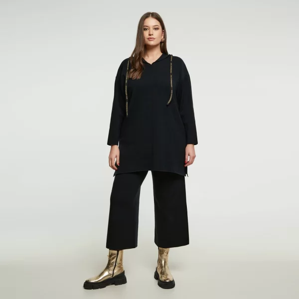 Μακρύ πλεκτό φούτερ με κουκούλα