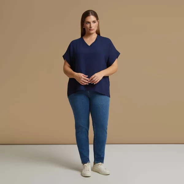 Μπλούζα essential με V-λαιμόκοψη