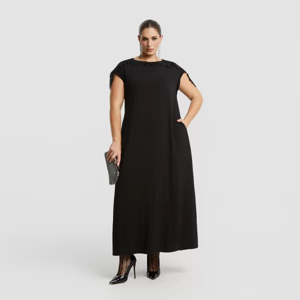 Maxi φόρεμα με 3D δαντελένιες floral λεπτομέρειες στους ώμους