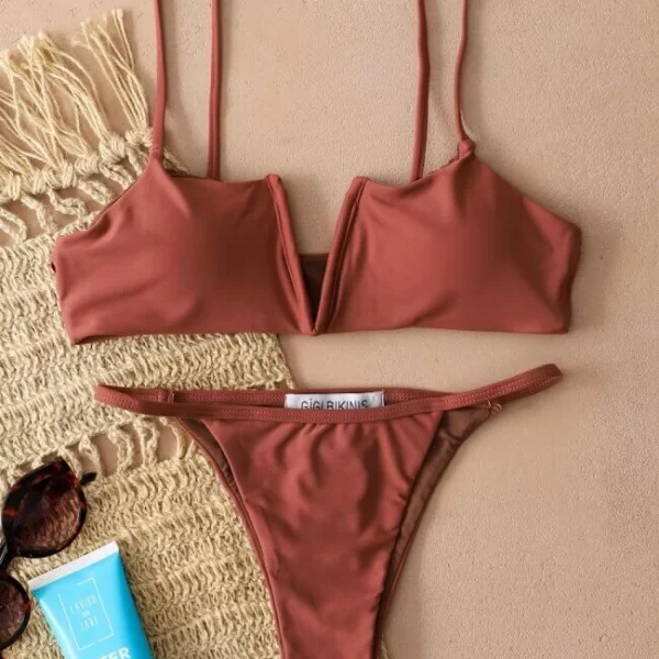 Μαγιό Σετ Μπικίνι με Άνοιγμα V - Σάπιο Μήλο