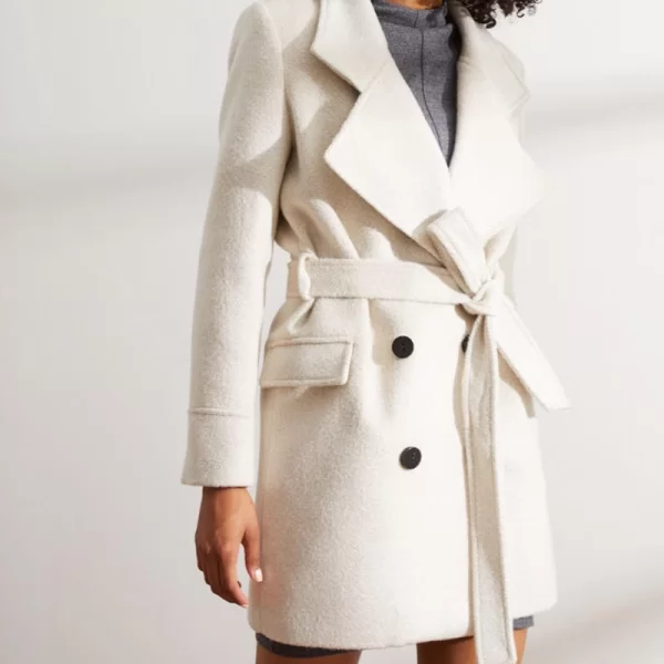 Γυναικείο παλτό με κουμπιά και ζώνη ζαχαρί