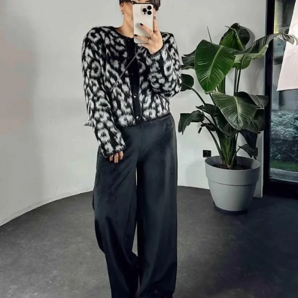 SOU ΚΙΚΟ βελούδινο παντελόνι σε ίσια γραμμή με λάστιχο στη μέση (Μαυρο)