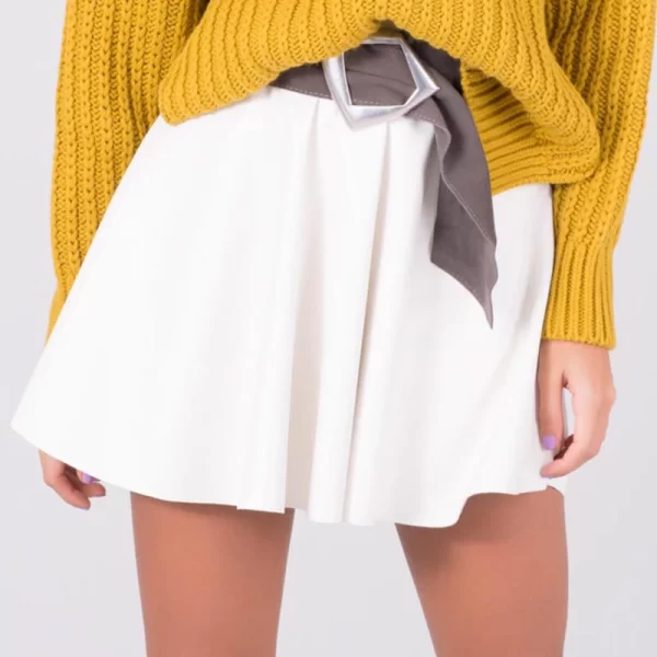 Γυναικεία μίνι φούστα με υφή δέρματος