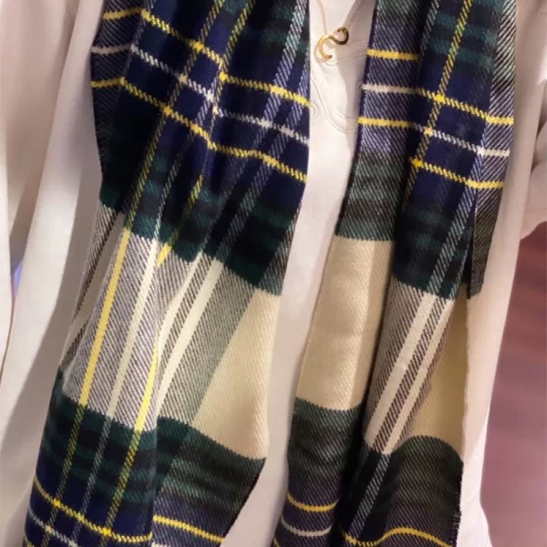 Γυναικείο καρό κασκόλ