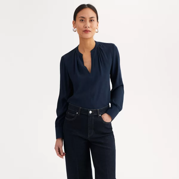 Μπλούζα με V λαιμό και μακριά μανίκια