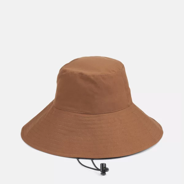 Στρογγυλό καπέλο με επένδυση και φαρδύ γείσο