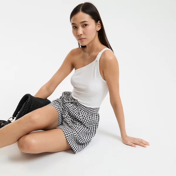 Αμάνικη μπλούζα με μία τιράντα