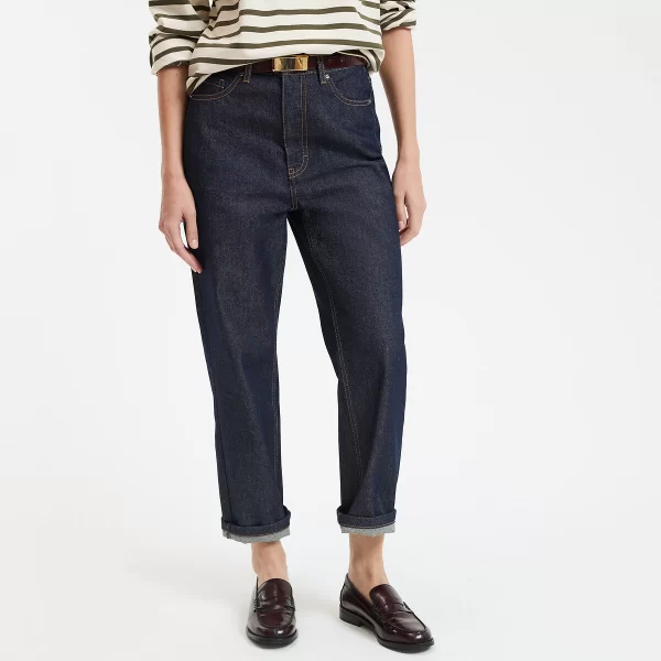 Ψηλόμεσο ίσιο τζιν πάνω από τον αστράγαλο