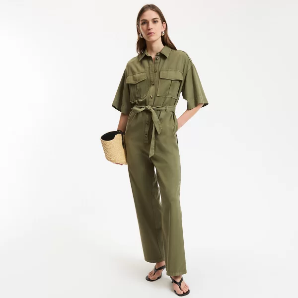 Ολόσωμη φόρμα με κοντά μανίκια