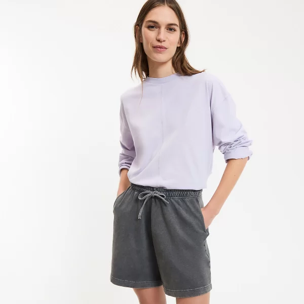 Μπλούζα με στρογγυλή λαιμόκοψη και μακριά μανίκια