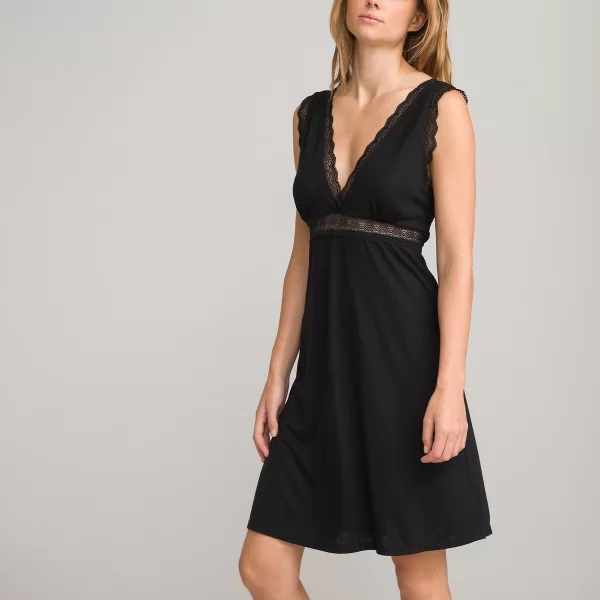 Αμάνικο νυχτικό με λεπτομέρειες από δαντέλα