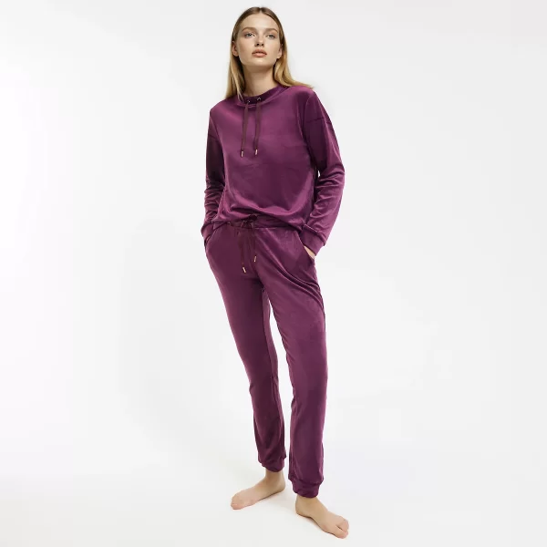 Βελουτέ πιτζάμα