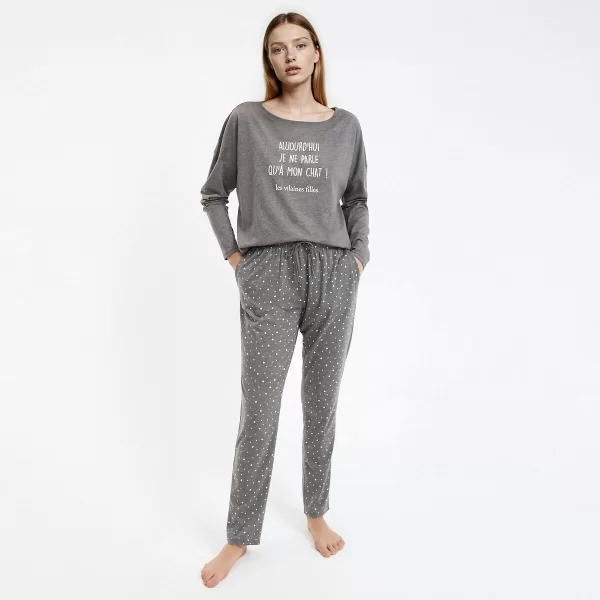 Εμπριμέ πιτζάμα