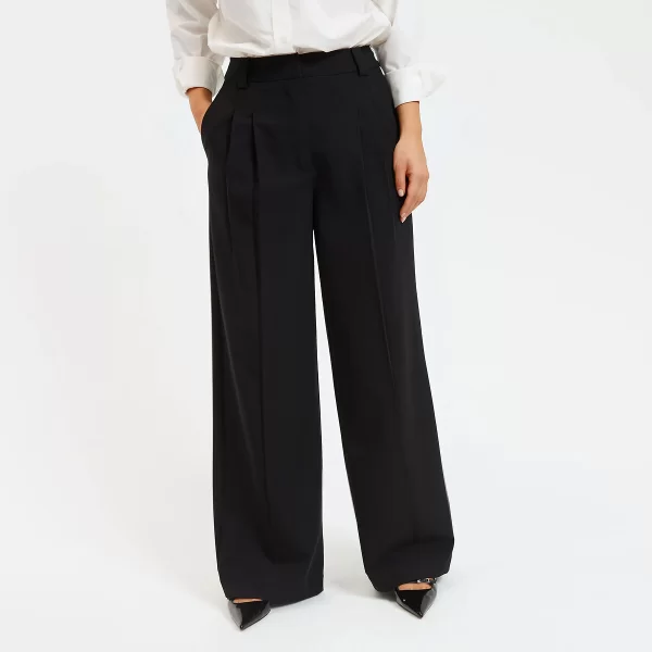 Φαρδύ παντελόνι με πένσες