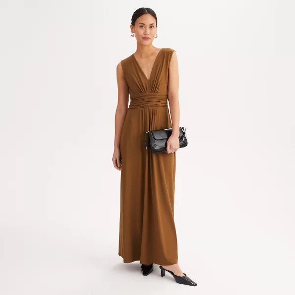 Μακρύ αμάνικο φόρεμα σε εβαζέ γραμμή