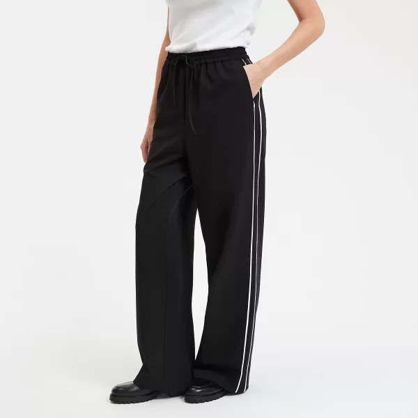 Φαρδύ παντελόνι με ρίγα στο πλάι