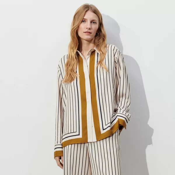 Ριγέ πουκάμισο με μακριά μανίκια