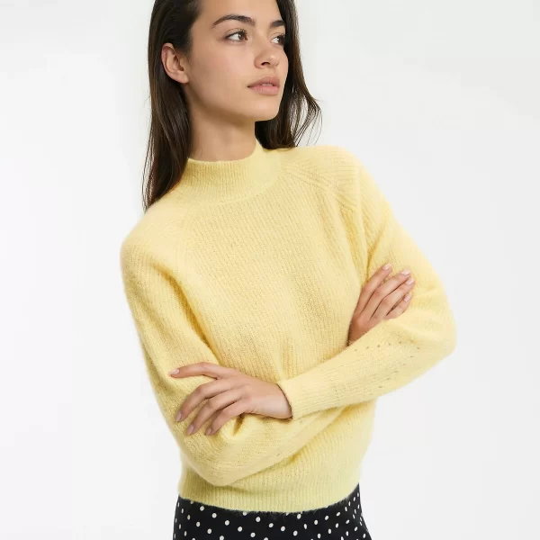 Πλεκτό με όρθιο λαιμό