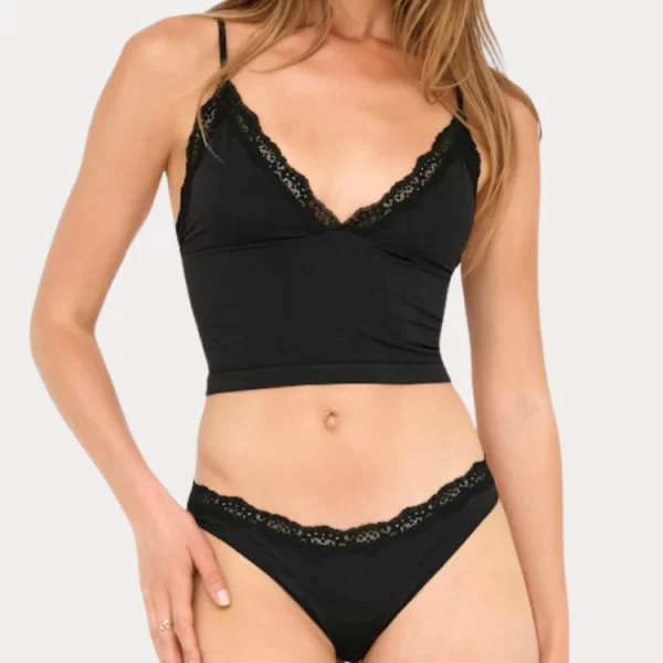 Only ΤΟΠ ONLY VICKY LACE SINGLET V-NECK ACC BLACK ONLY