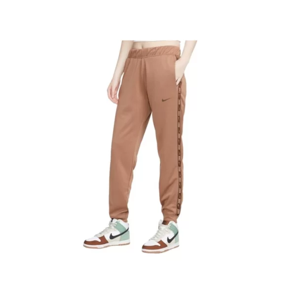Nike Παντελόνι Γυναικείας Φόρμας με Λάστιχο Καφέ DM4645-256