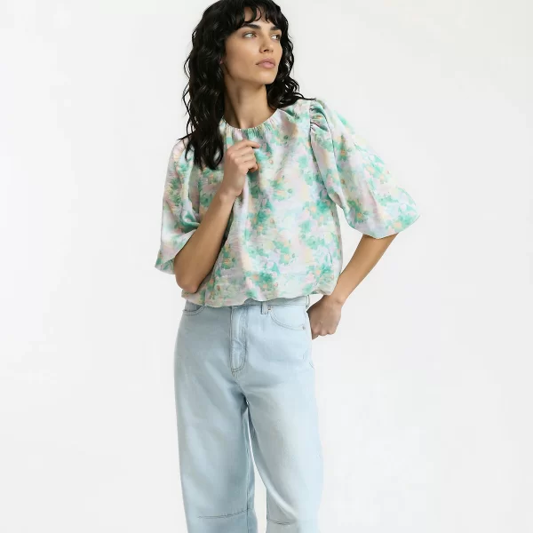 Μπλούζα με στρογγυλή λαιμόκοψη