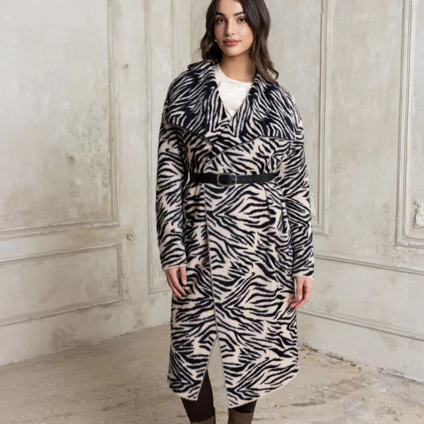 ΖΑΚΕΤΑ ΖΕΒΡΑ ΜΑΚΡΙΑ ΜΕ ΤΣΕΠΕΣ ΜΠΕΖ