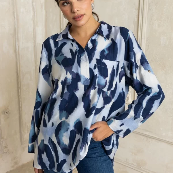 ΜΠΛΟΥΖΑ PLUS SIZE ΕΜΠΡΙΜΕ ΜΕ ΓΙΑΚΑ ΚΑΙ ΤΣΕΠΗ ΜΠΛΕ