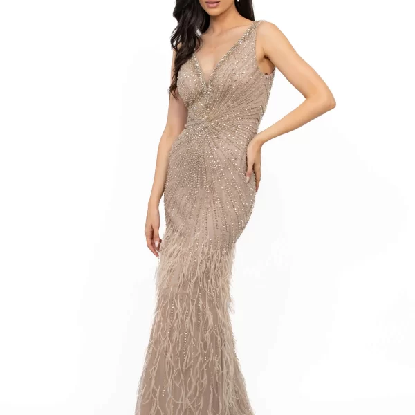 ΦΟΡΕΜΑ ΜΑΚΡΥ ΜΕ ΚΕΝΤΗΜΕΝΕΣ ΠΕΤΡΕΣ ΚΑΙ ΠΟΥΠΟΥΛΑ ΜΠΕΖ ΜΠΕΖ