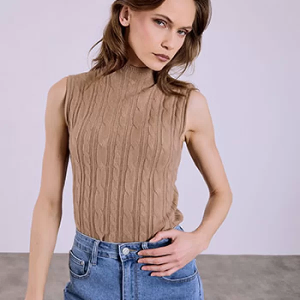 Πουλόβερ αμάνικο με ψηλή λαιμόκοψη SQ7583.4051+3