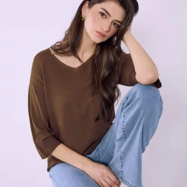 Μπλούζα με ανάγλυφες λεπτομέρειες SQ7572.4820+2