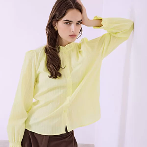 Πουκάμισο με ανάγλυφες λεπτομέρειες SQ1376.3132+2