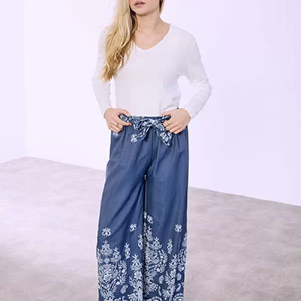 Παντελόνα με εμπριμέ λεπτομέρειες SQ1430.1850+2