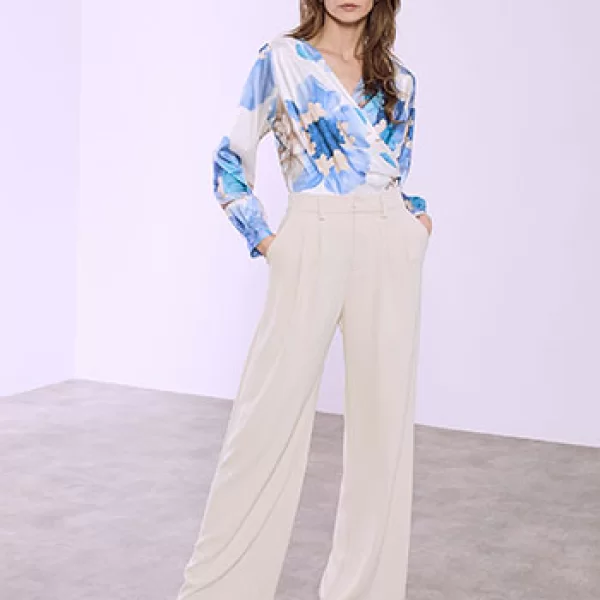 Παντελόνα μονόχρωμη με πιέτες SQ7880.1211+3