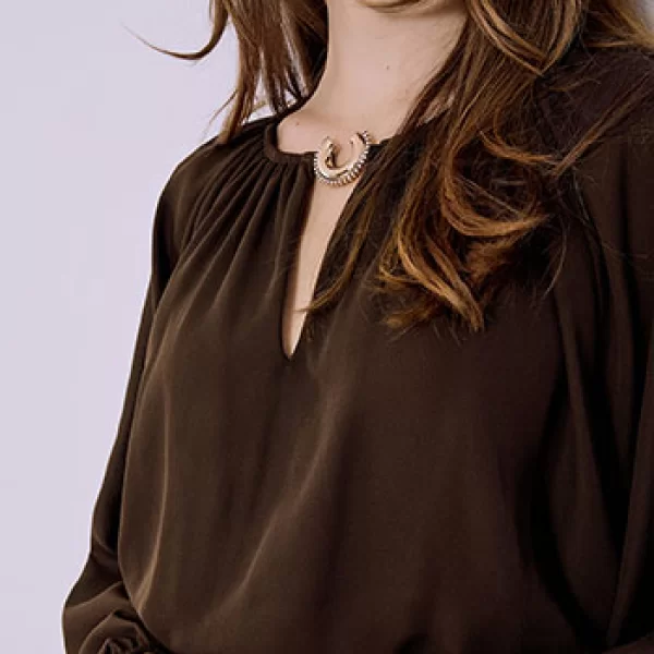 Μπλούζα με μεταλλικό διακοσμητικό SQ7732.4764+3