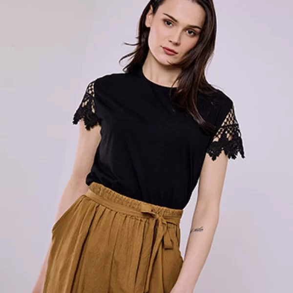 Μπλούζα με μανίκι απο δαντέλα SQ7616.4930+1