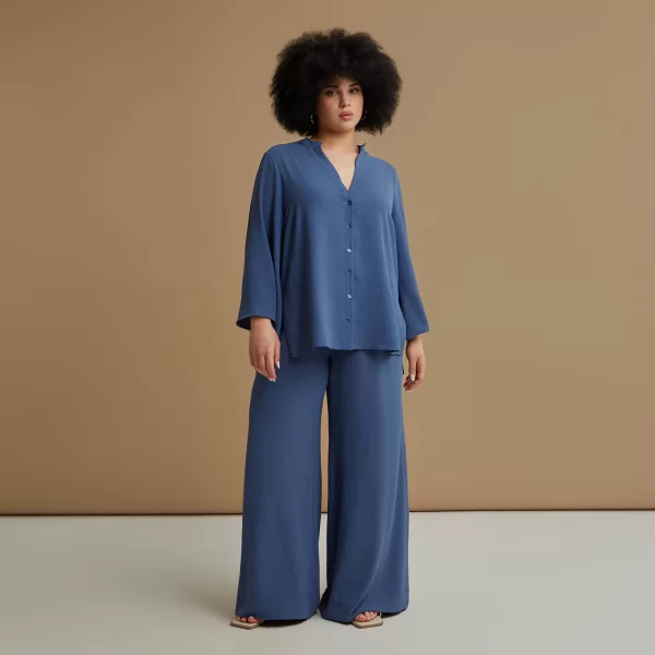 Πουκάμισο κρεπ airwashed με V-λαιμόκοψη